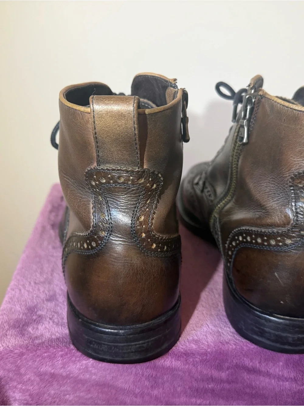 John Varvatos side-zipper Boots in Gray-Brown Leather